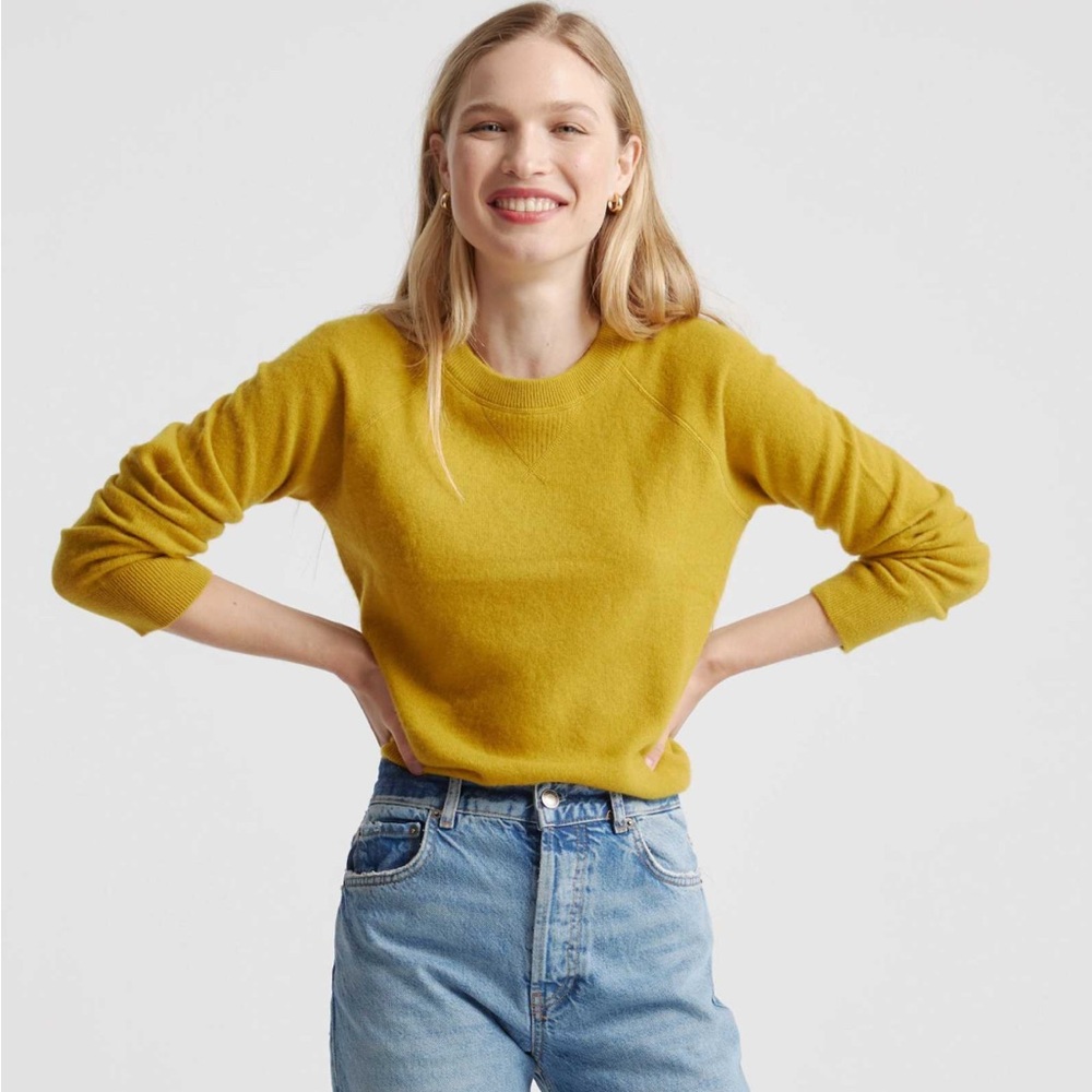 Quince Mongolian Shrunken Cashmere Sweatshirt
S Mustard